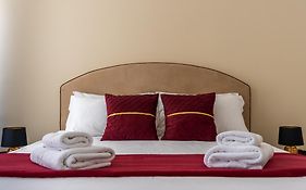 Decimo Meridio- At Spanish Steps-